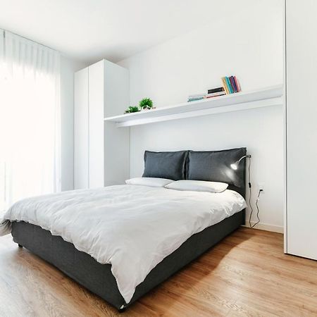 Joivy Superb Flat With Balcony Apartment Como Exterior foto